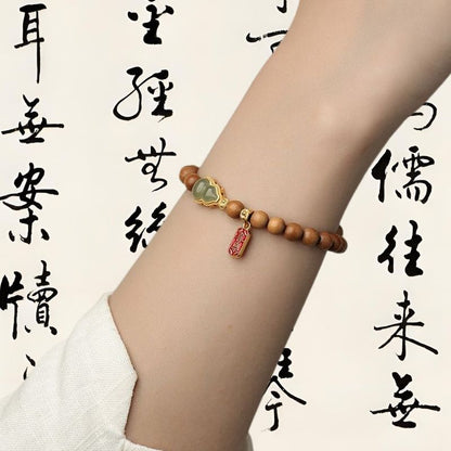 Gourd Shaped Sandalwood Bracelet for Good Fortune and Safety